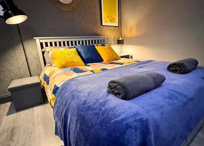 Stylish Studio Flat With Private Patio