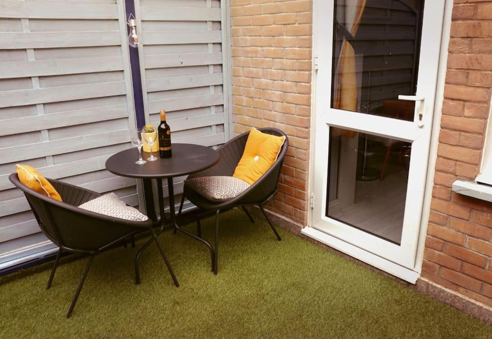 Stylish Flat With Private Patio Apartment Bournemouth